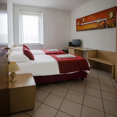 Hotel Michelangelo 3*