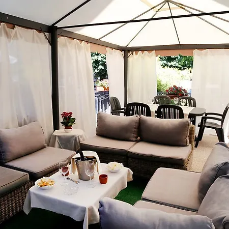 Michelangelo Szálloda 3*