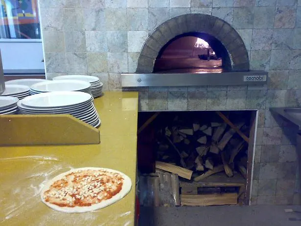 Michelangelo 아로나